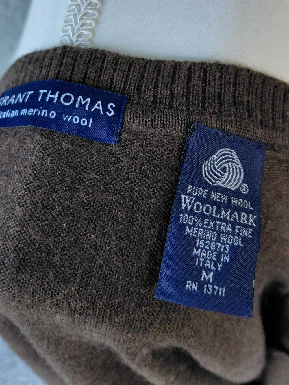 Grant Thomas Italian Merino Wool V-Neck Sweater Brown Mens Medium Made in Italy - Picture 3 of 7